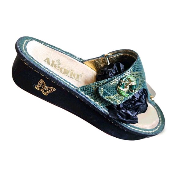 alegria carina green thong snake print leather sandals womens size 38 - Picture 1 of 8